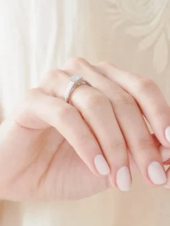 Pierścionek z białego złota z brylantami - 0,50 ct - próba 585