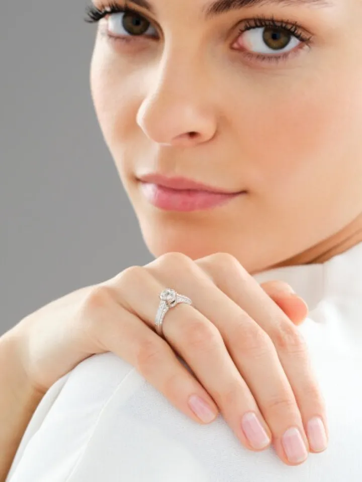 Pierścionek z białego złota z diamentami - 0,91 ct - próba 585