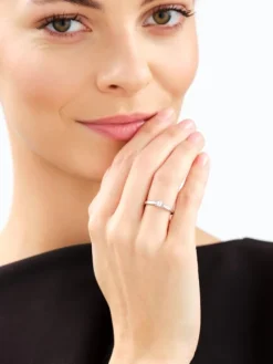 Pierścionek z białego złota z brylantem laboratoryjnym - 0,15 ct - próba 585