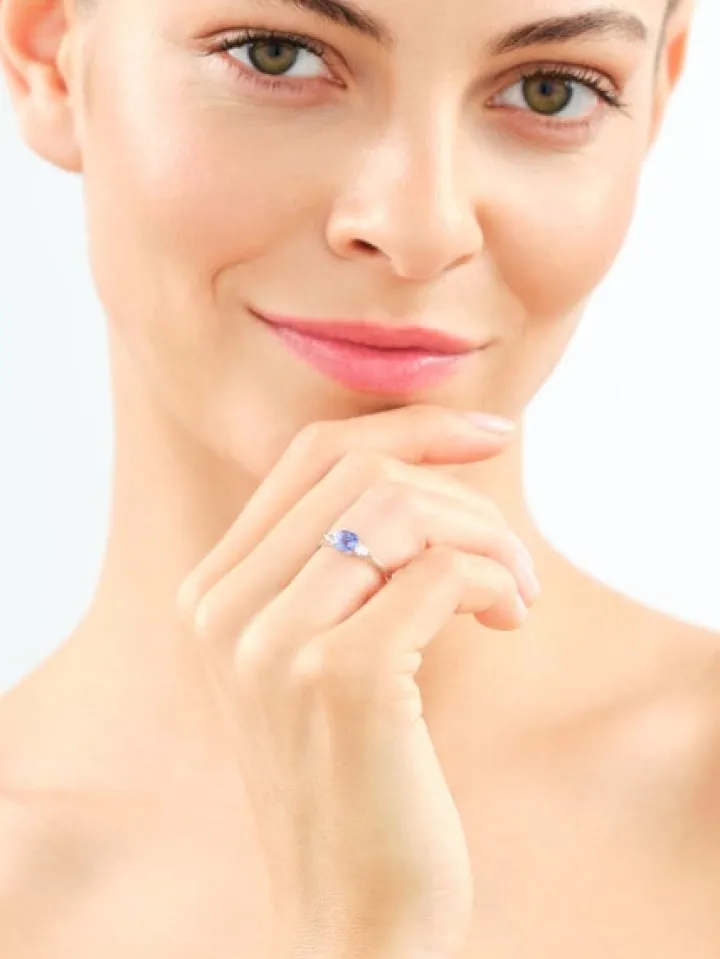 Pierścionek z białego złota z diamentami i tanzanitem - próba 585