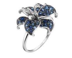 Pierścionek z białego złota z diamentami i szafirami - kwiat - próba 585