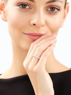 Pierścionek z białego złota z brylantami laboratoryjnymi - Eternity - 0,93 ct - próba 585