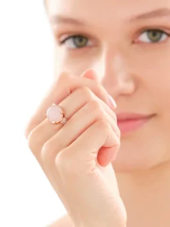 Pierścionek z mosiądzu pozłacany z kwarcem i cyrkoniami