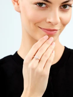 Pierścionek z mosiądzu pozłacany z cyrkoniami i szklanym detalem - serce