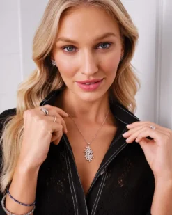 Pierścionek z mosiądzu rodowany z cyrkoniami