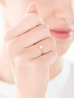 Pierścionek z żółtego i białego złota z brylantem - 0,15 ct - próba 585