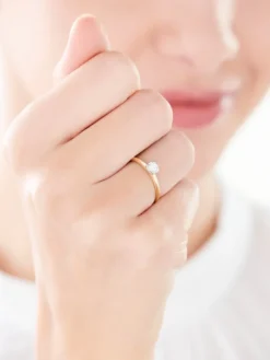 Pierścionek z żółtego i białego złota z brylantem - 0,20 ct - próba 585