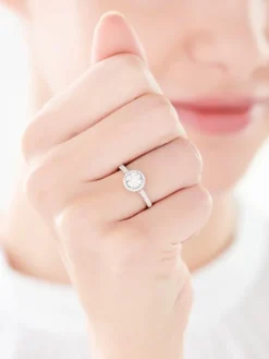 Pierścionek z żółtego i białego złota z brylantami - 0,34 ct - próba 585