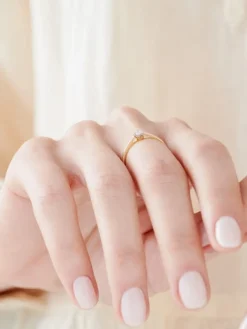 Pierścionek z żółtego złota z brylantem - serce - 0,05 ct - próba 585