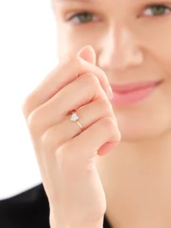 Pierścionek z żółtego złota z brylantami - serce - 0,15 ct - próba 585