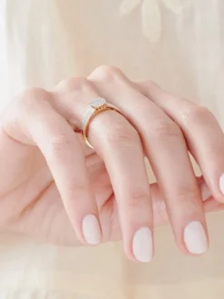 Pierścionek z żółtego złota z diamentami - 0,15 ct - próba 585