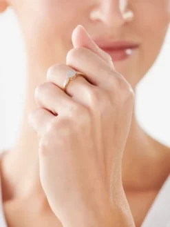 Pierścionek  z żółtego złota  z diamentami - 0,12 ct - próba 585