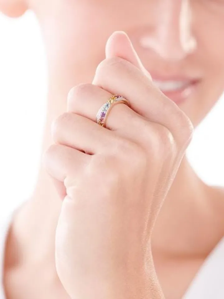 Pierścionek z żółtego złota z diamentami i kamieniami ozdobnymi - próba 585