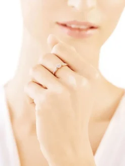 Pierścionek z żółtego złota z diamentami - 0,15 ct - próba 750