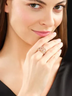 Pierścionek z żółtego złota z brylantami i rubinami - próba 585