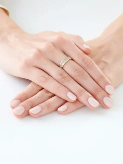 Pierścionek z żółtego złota z diamentami - 0,06 ct - próba 585