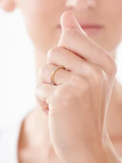 Pierścionek z żółtego złota z brylantem i kamieniami ozdobnymi - próba 375