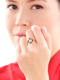 Pierścionek z żółtego złota z brylantem - serce - 0,10 ct - próba 585