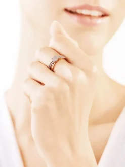 Pierścionek z żółtego złota z diamentami - 0,14 ct - próba 585