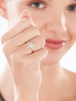 Pierścionek z żółtego złota z diamentami - 0,20 ct - próba 585