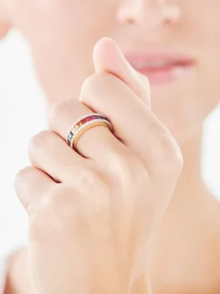 Pierścionek z żółtego złota z brylantami i szafirami kolorowymi - próba 585