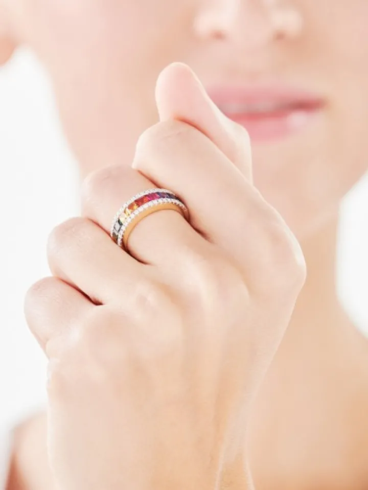 Pierścionek z żółtego złota z brylantami i szafirami kolorowymi - próba 585