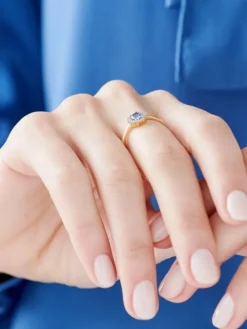 Pierścionek z żółtego złota z diamentami i taznzanitem - próba 585