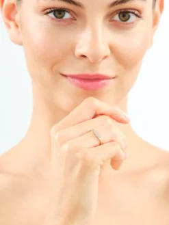 Pierścionek z żółtego złota z diamentami - 0,05 ct - próba 585