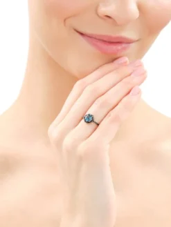 Pierścionek z żółtego złota z czarnymi brylantami i topazem London Blue - próba 585