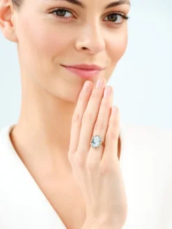 Pierścionek z żółtego złota z diamentami i agatem - kamea - próba 585