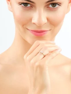 Pierścionek z żółtego złota z diamentami - 0,15 ct - próba 585