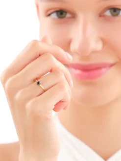 Pierścionek z żółtego złota z czarnym brylantem - 0,25 ct - próba 585