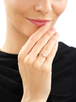 Pierścionek z żółtego złota z brylantami - 0,15 ct - próba 585