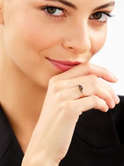 Pierścionek z żółtego złota z czarnymi brylantami - 0,20 ct - próba 585