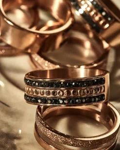 Pierścionek ze stali szlachetnej z hematytem