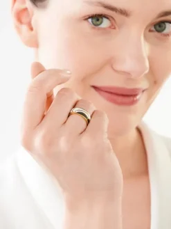 Pierścionek ze stali szlachetnej z emalią