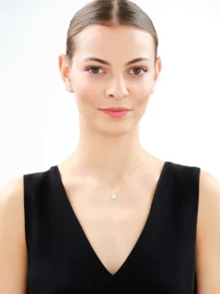 Srebrne kolczyki i zawieszka z cyrkoniami, łańcuszek - komplet