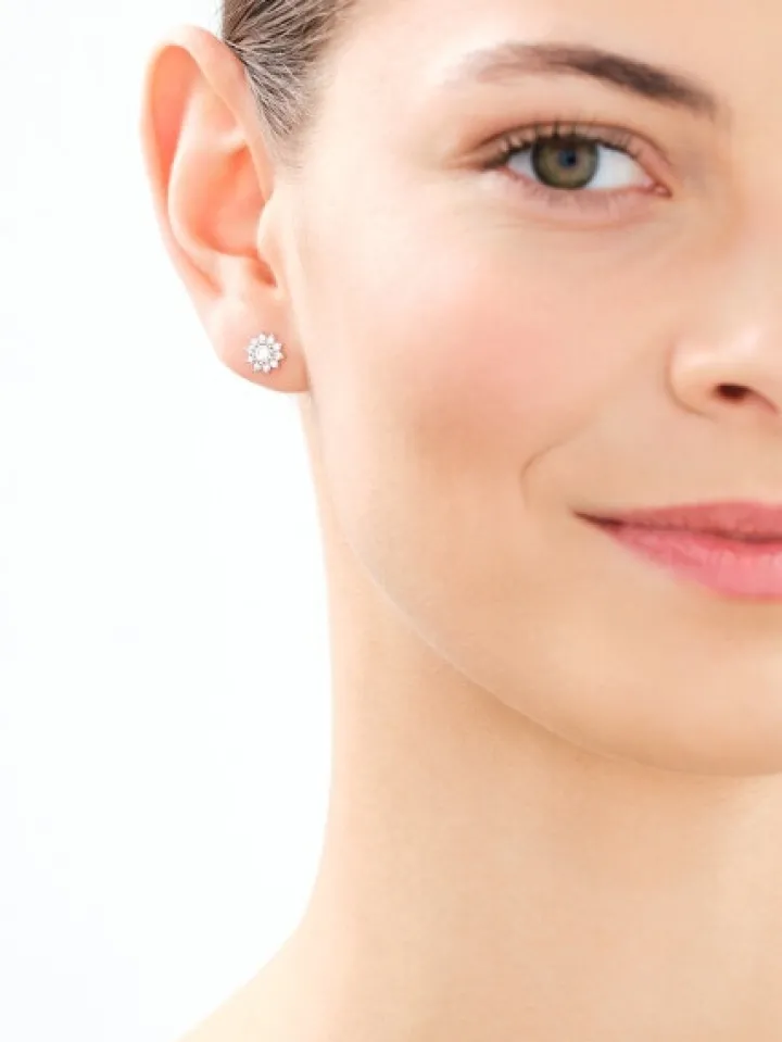 Srebrne kolczyki i zawieszka z cyrkoniami, łańcuszek - komplet