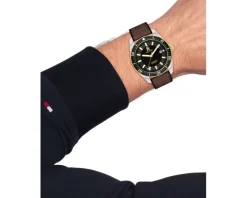 Tommy Hilfiger TH85 Auto