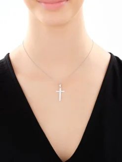 Zawieszka srebrna - krzyż