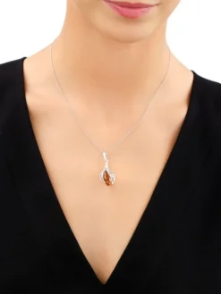 Zawieszka srebrna z bursztynem