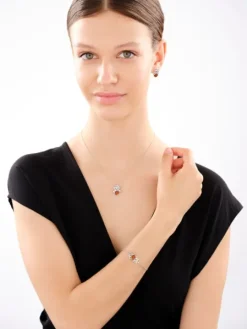 Zawieszka srebrna z bursztynem