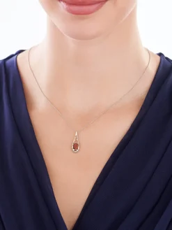 Zawieszka srebrna z bursztynem