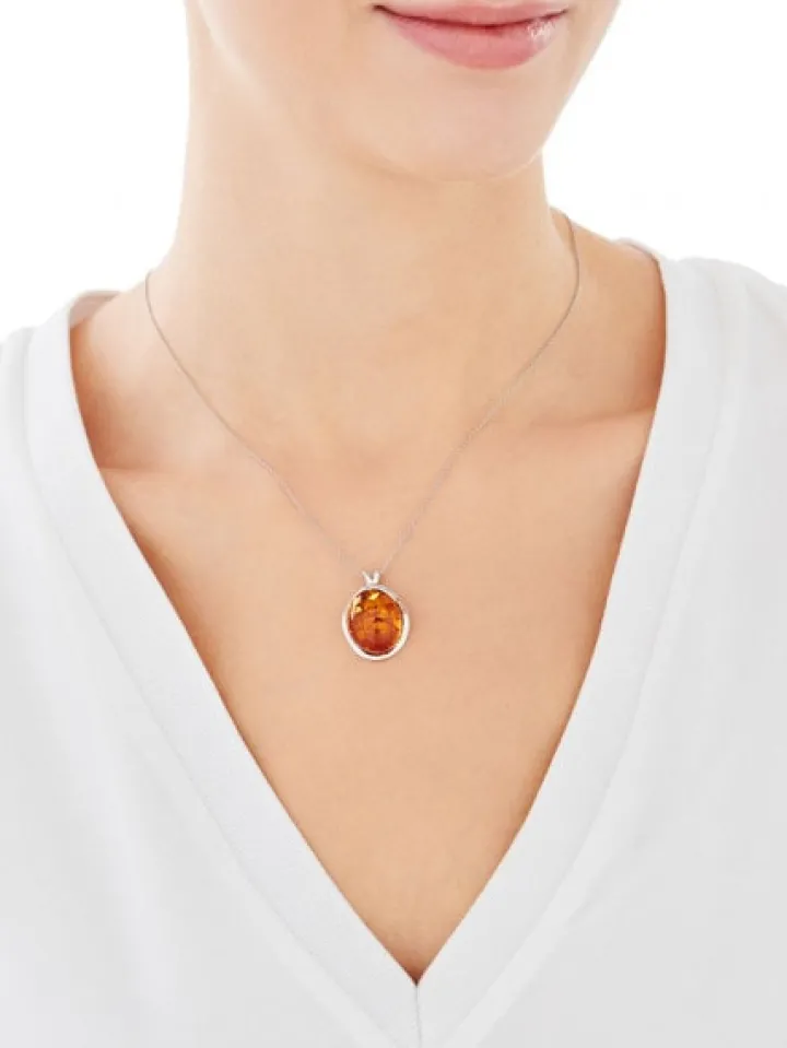 Zawieszka srebrna z bursztynem