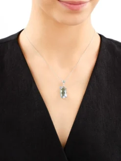 Zawieszka srebrna z cyrkoniami, szlifowanym szkłem i emalią - motyl, kwiaty