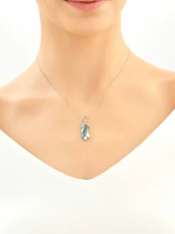 Zawieszka srebrna z cyrkoniami, szlifowanym szkłem i emalią - motyl, kwiaty