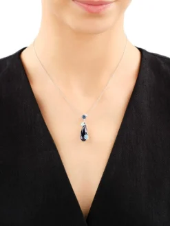 Zawieszka srebrna z cyrkoniami, szlifowanym szkłem i emalią - motyl, kwiaty