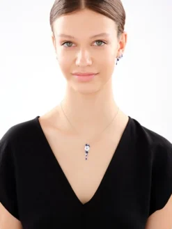 Zawieszka srebrna z cyrkoniami i szlifowanym szkłem - kwiat