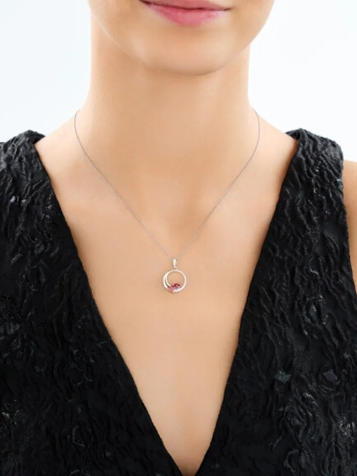 Zawieszka srebrna z cyrkoniami - koło, serca