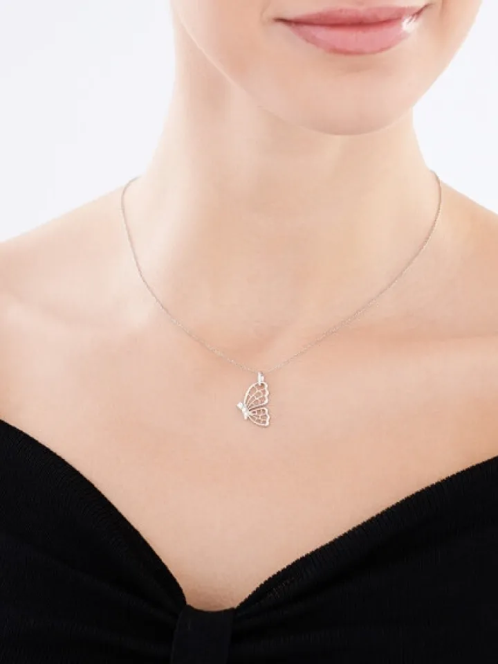 Zawieszka srebrna z cyrkoniami - motyl